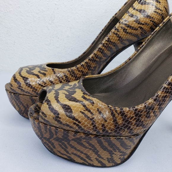 Stuart Weitzman Snake Tiger Print Platform Heels - Picture 8 of 12